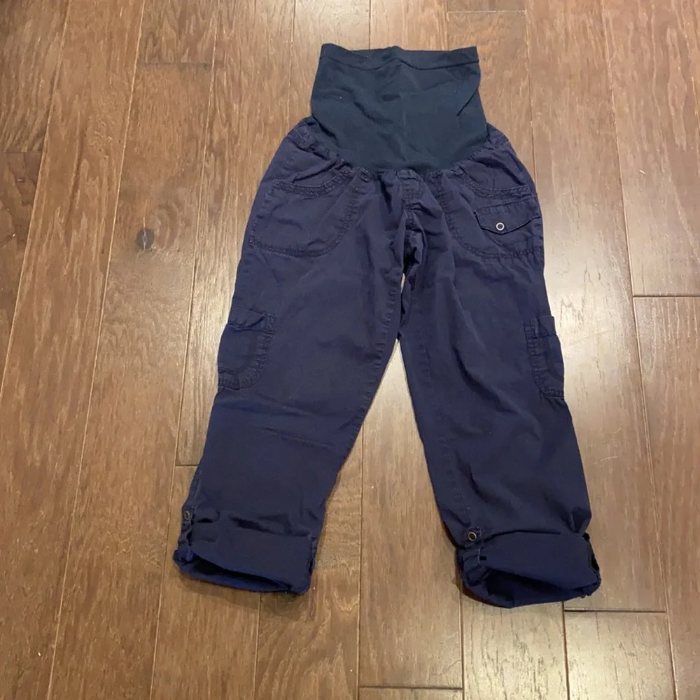 Women's Navy Maternity Pants (SO COMFORTABLE!!) - Picture 4 of 12
